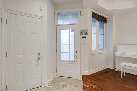 Photo 5 at 45 Cedarcrest Crescent, Westbrook, Richmond Hill