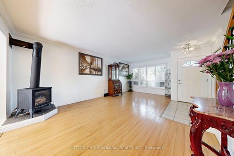 Photo 7 at 3 - 1517 Elm Road, CP College Park, Oakville