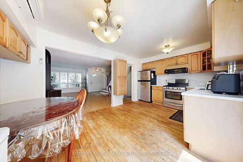 Photo 12 at 3 - 1517 Elm Road, CP College Park, Oakville