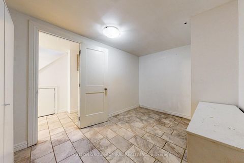 Photo 28 at 3 - 1517 Elm Road, CP College Park, Oakville