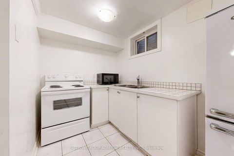 Photo 31 at 3 - 1517 Elm Road, CP College Park, Oakville