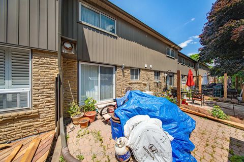 Photo 39 at 3 - 1517 Elm Road, CP College Park, Oakville