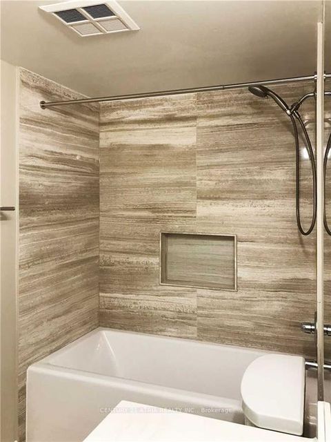 Photo 5 at 1711 - 256 Doris Avenue, Willowdale East, Toronto