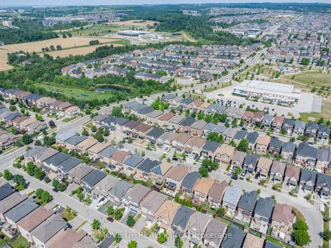 Photo 35 at 148 Gesher Crescent, Patterson, Vaughan