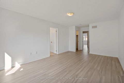 Photo 26 at 10 Brent Crescent, Bowmanville, Clarington