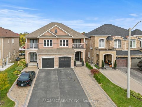 Photo 3 at 22 Worthview Drive, West Woodbridge, Vaughan