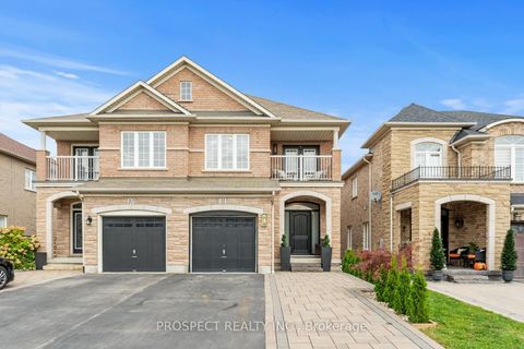 Photo 4 at 22 Worthview Drive, West Woodbridge, Vaughan