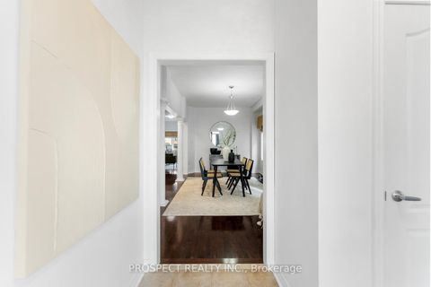 Photo 7 at 22 Worthview Drive, West Woodbridge, Vaughan