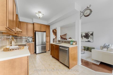 Photo 14 at 22 Worthview Drive, West Woodbridge, Vaughan