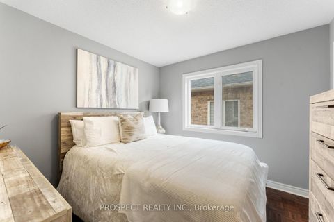 Photo 27 at 22 Worthview Drive, West Woodbridge, Vaughan