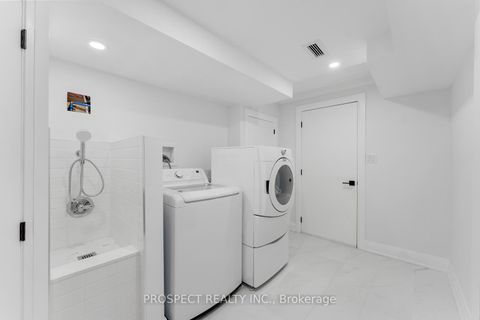 Photo 37 at 22 Worthview Drive, West Woodbridge, Vaughan