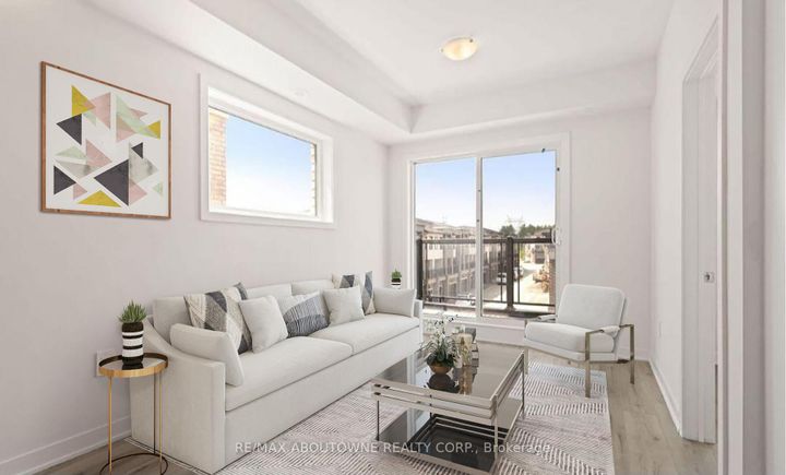 Photo 2 at 220 - 1695 Dersan Street, Duffin Heights, Pickering