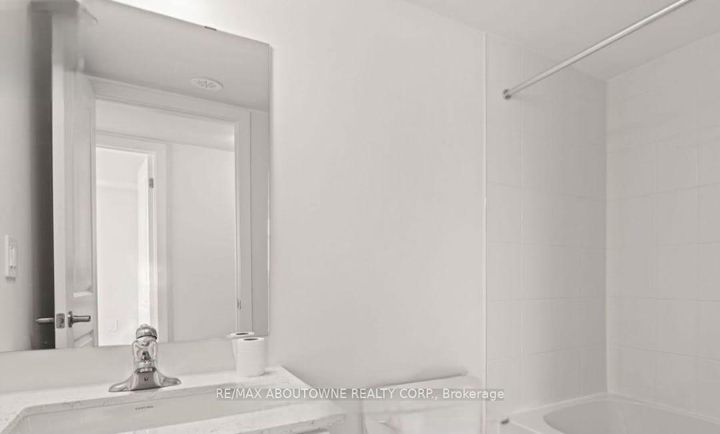 Photo 10 at 220 - 1695 Dersan Street, Duffin Heights, Pickering