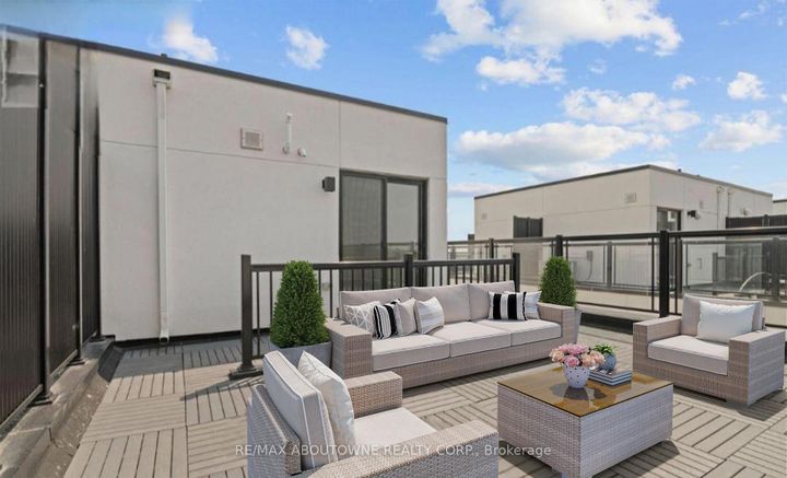 Photo 13 at 220 - 1695 Dersan Street, Duffin Heights, Pickering