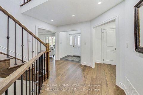 Photo 4 at 35 Mackay Drive, South Richvale, Richmond Hill