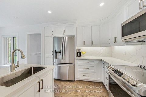 Photo 11 at 35 Mackay Drive, South Richvale, Richmond Hill