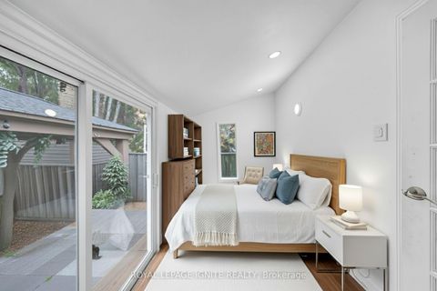 Photo 25 at 148 Barrington Avenue, Crescent Town, Toronto