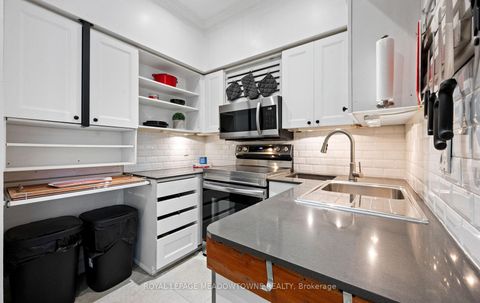 Photo 11 at 156 - 313 Richmond Street E, Moss Park, Toronto