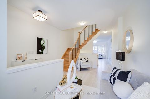 Photo 11 at 28 Avonmore Trail, Patterson, Vaughan