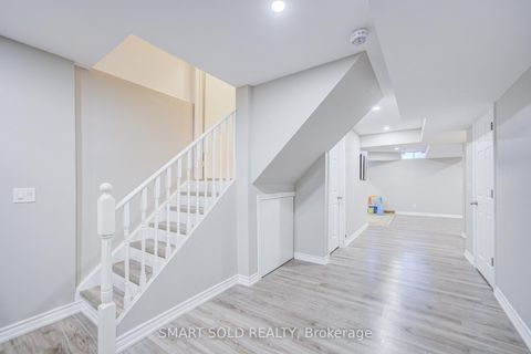 Photo 39 at 28 Avonmore Trail, Patterson, Vaughan