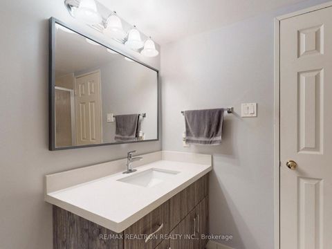 Photo 26 at 1015 - 40 Harding Boulevard W, North Richvale, Richmond Hill