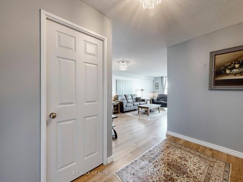 Photo 32 at 1015 - 40 Harding Boulevard W, North Richvale, Richmond Hill