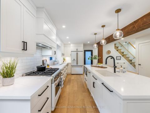 Photo 12 at 93 Glen Davis Crescent, Danforth, Toronto