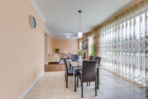 Photo 12 at 2207 Kwinter Road, WM Westmount, Oakville