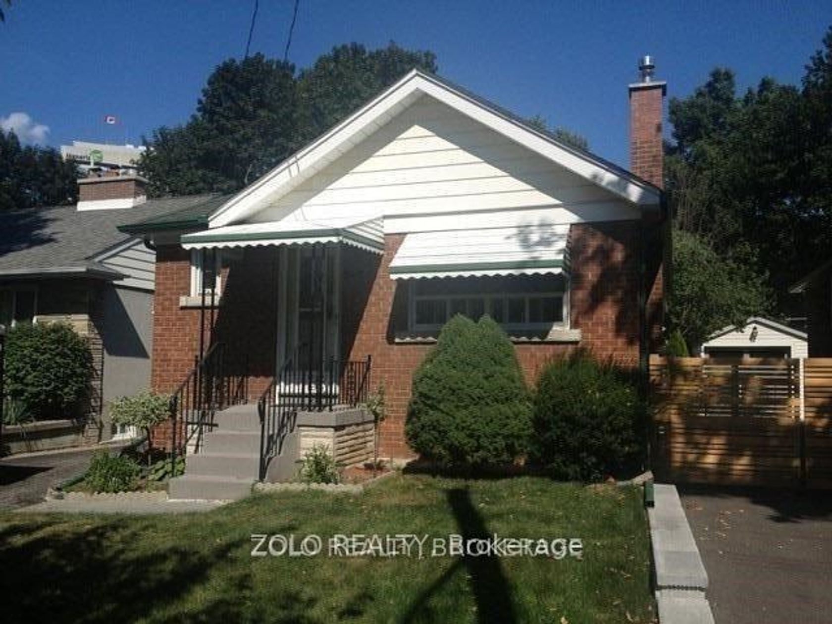 23 Green Lanes, City Centre West, Toronto 