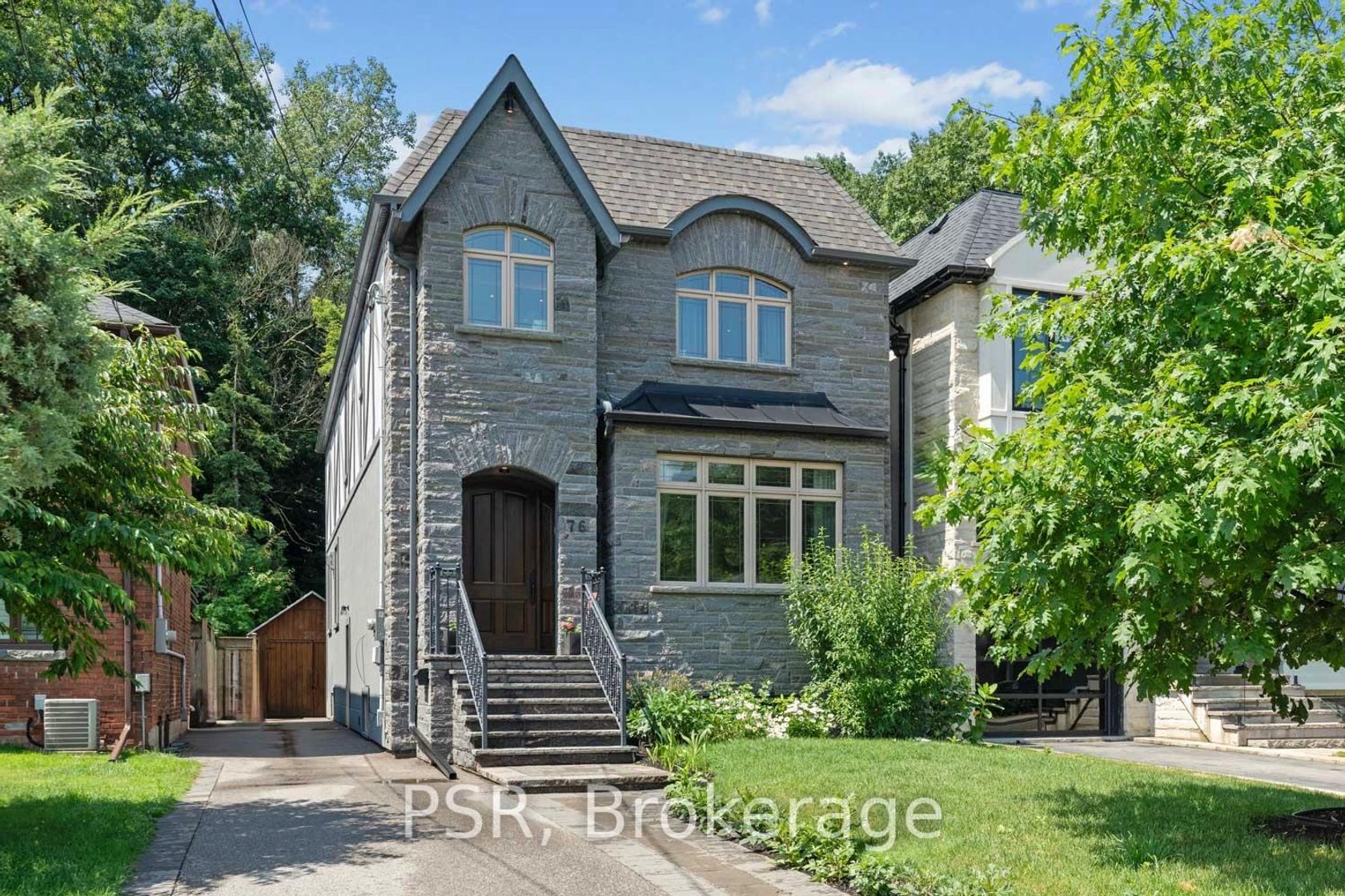 76 South Kingsway, Swansea, Toronto photo number 2 76 South Kingsway, Swansea, Toronto photo number 2