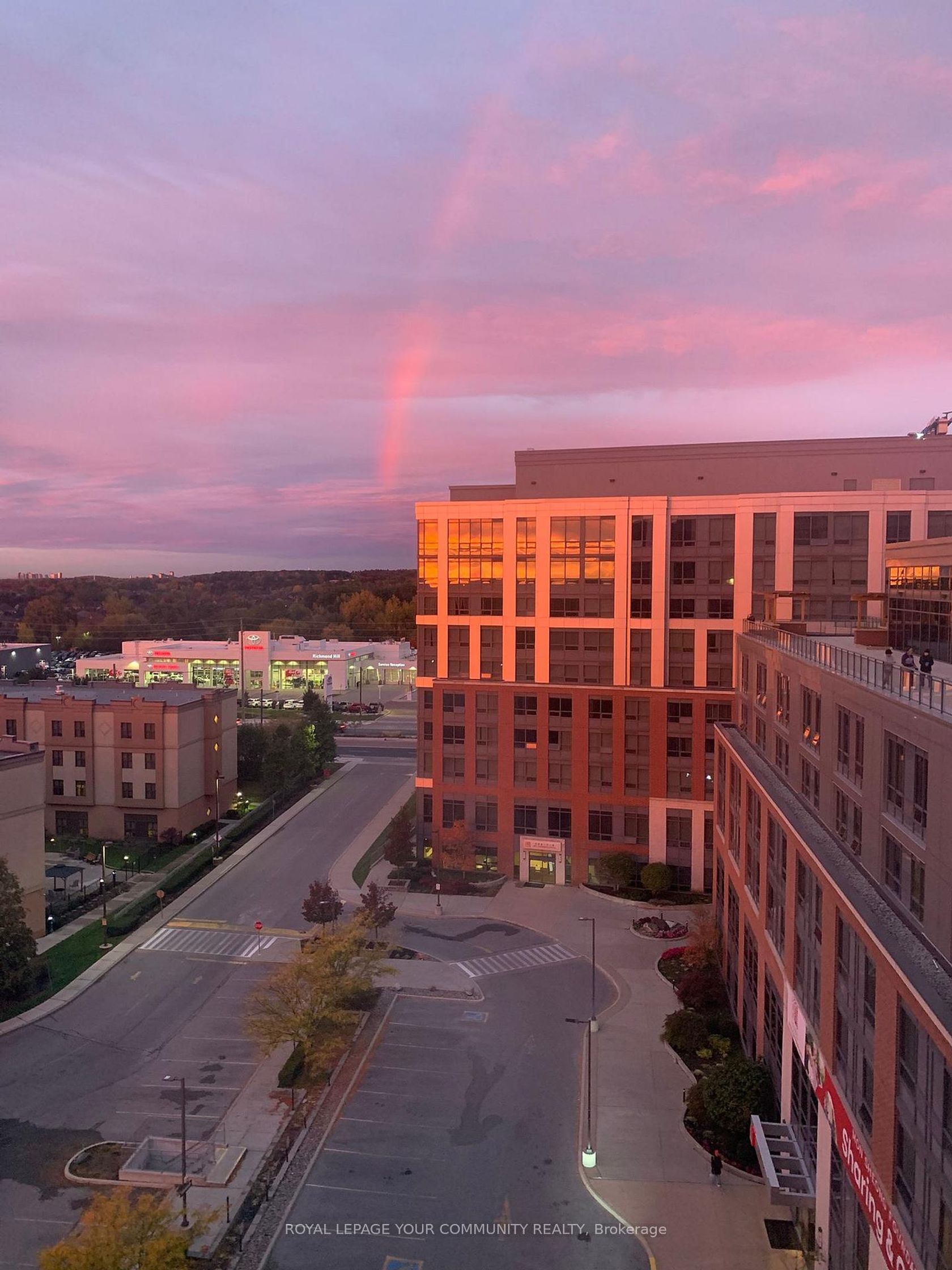 A1020 - 11211 Yonge Street, Devonsleigh, Richmond Hill photo 3