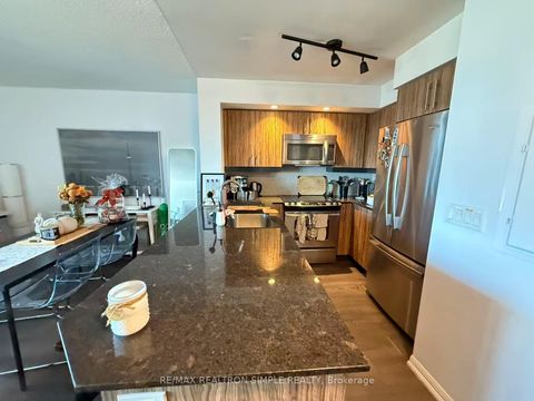 Photo 2 at 921 - 85 East Liberty Street, Niagara, Toronto