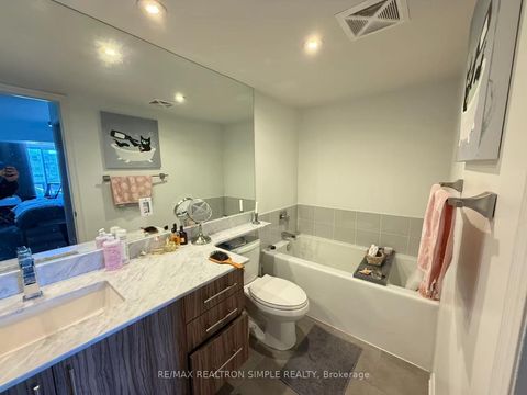 Photo 7 at 921 - 85 East Liberty Street, Niagara, Toronto