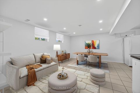 Photo 12 at 207 Merrett Drive, Painswick North, Barrie