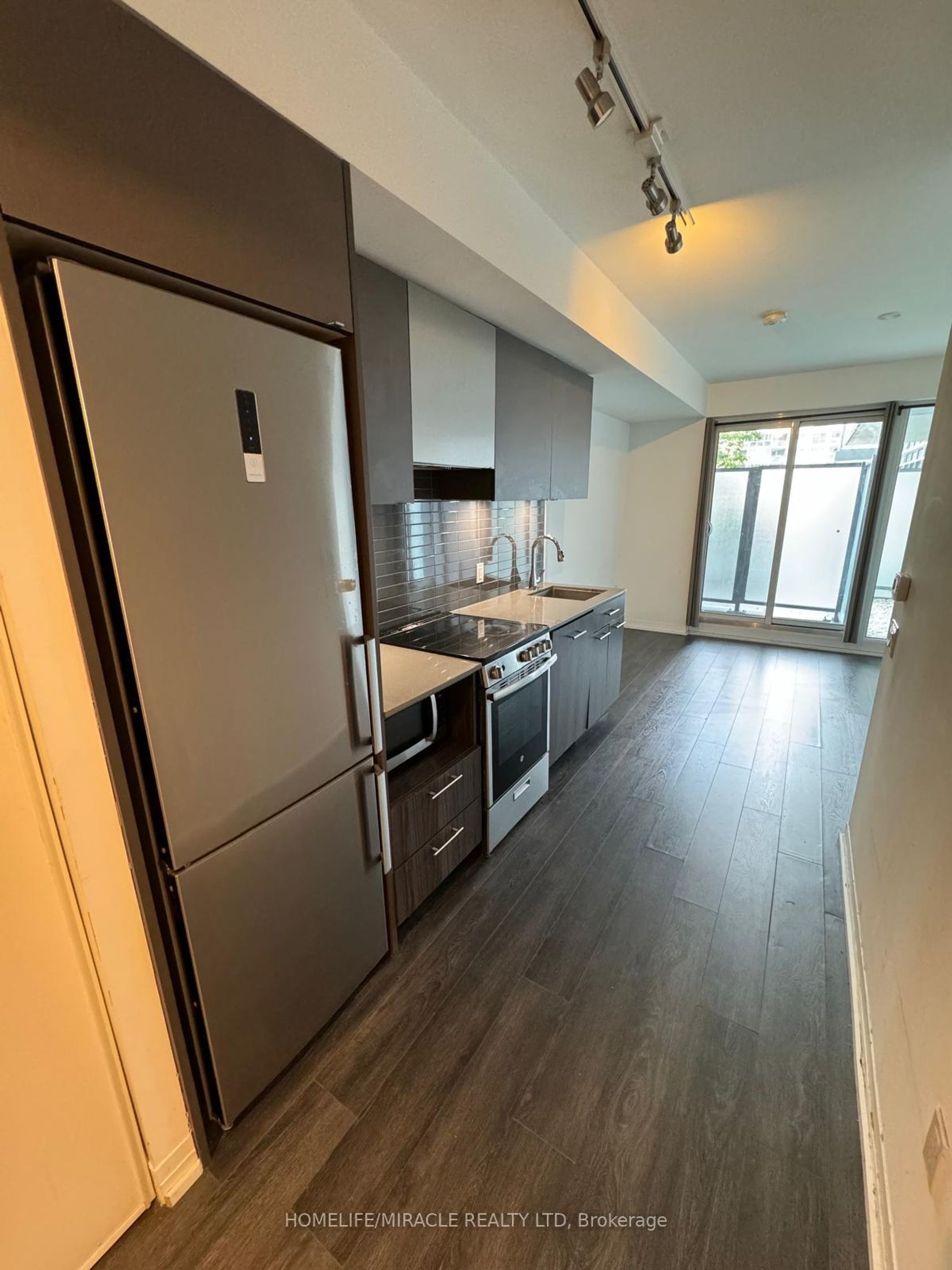 504 - 251 Jarvis Street, Yonge Corridor, Toronto 