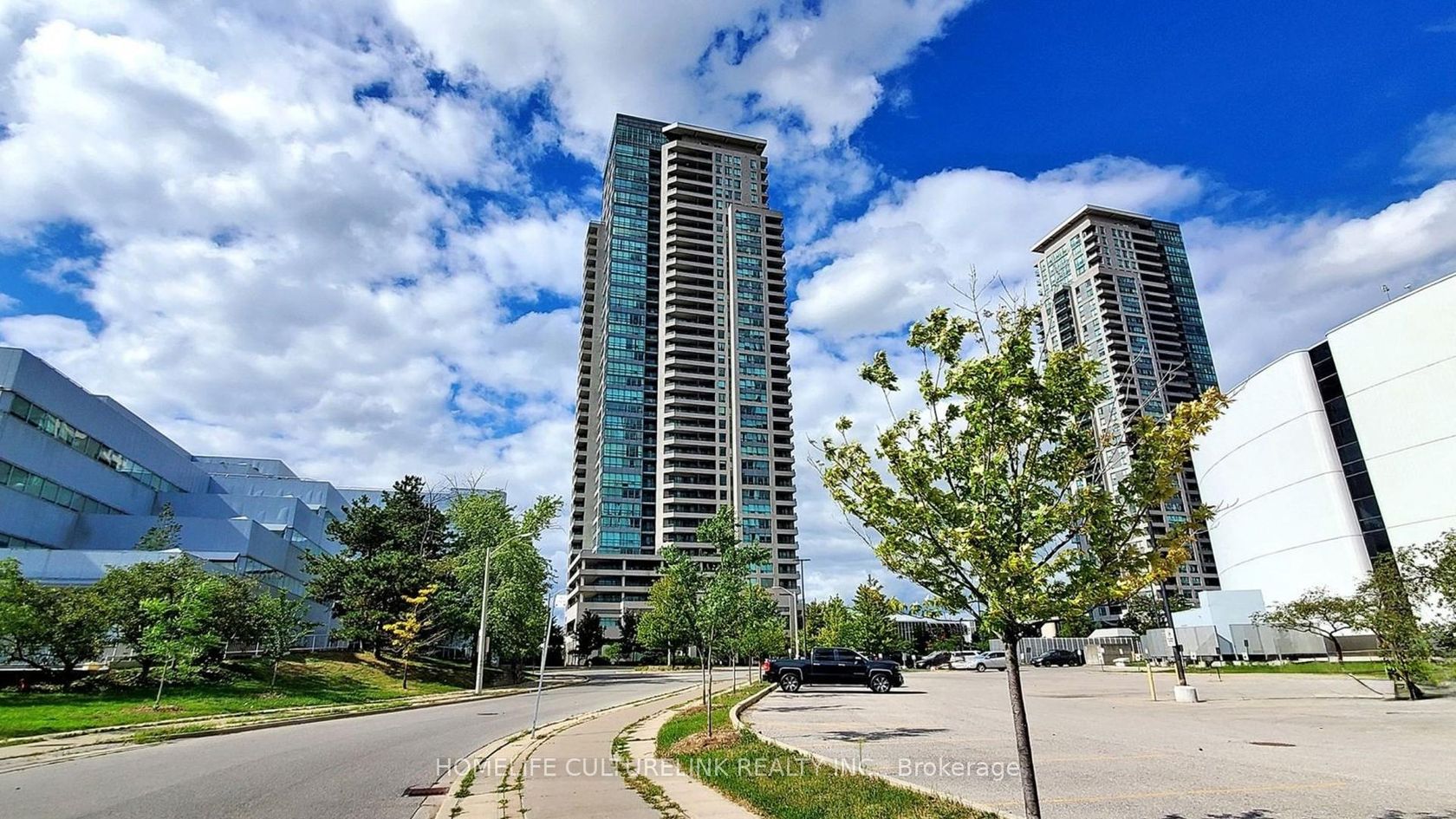 305 - 50 Brian Harrison Way, Bendale, Toronto by Loree Meneguzzi Real Estate 305 - 50 Brian Harrison Way, Bendale, Toronto