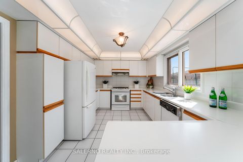 Photo 14 at 42 Columbus Avenue, East Woodbridge, Vaughan