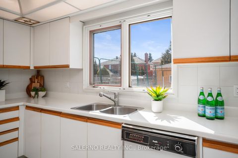 Photo 16 at 42 Columbus Avenue, East Woodbridge, Vaughan