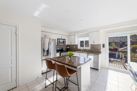 Photo 7 at 34 - 2186 Fiddlers Way, WM Westmount, Oakville