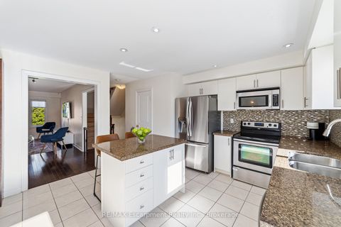 Photo 8 at 34 - 2186 Fiddlers Way, WM Westmount, Oakville