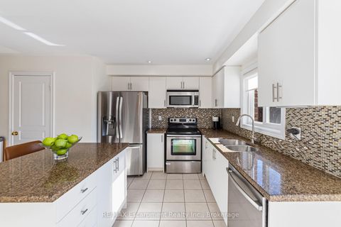 Photo 9 at 34 - 2186 Fiddlers Way, WM Westmount, Oakville
