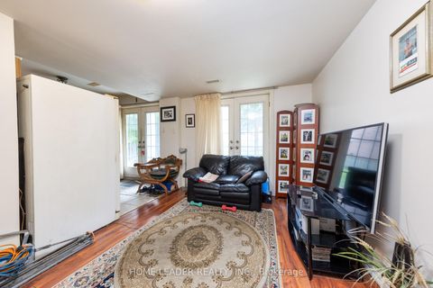 Photo 25 at 135 Spruce Avenue, South Richvale, Richmond Hill