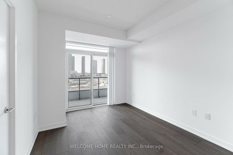 Photo 1 at 1019 - 38 Honeycrisp Crescent, Concord, Vaughan