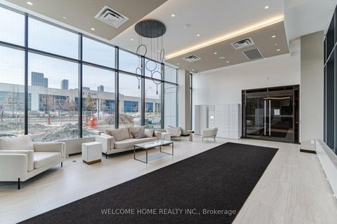 Photo 13 at 1019 - 38 Honeycrisp Crescent, Concord, Vaughan