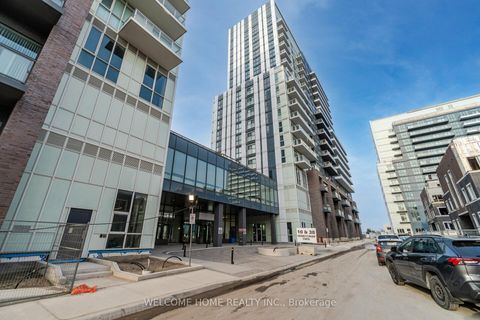 Photo 17 at 1019 - 38 Honeycrisp Crescent, Concord, Vaughan