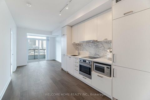 Photo 20 at 1019 - 38 Honeycrisp Crescent, Concord, Vaughan