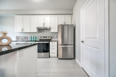Photo 16 at 32 Jessica Antonella Street, Angus Glen, Markham