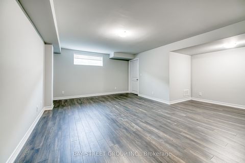 Photo 38 at 32 Jessica Antonella Street, Angus Glen, Markham