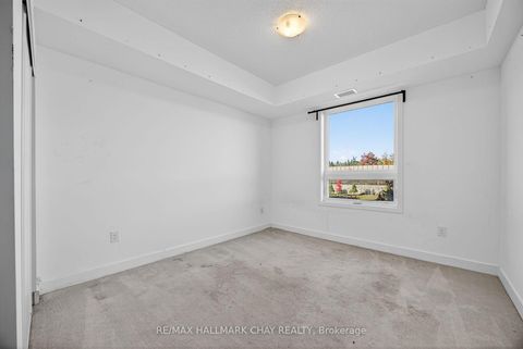 Photo 7 at 104 - 6 Spice Way, Rural Barrie Southeast, Barrie