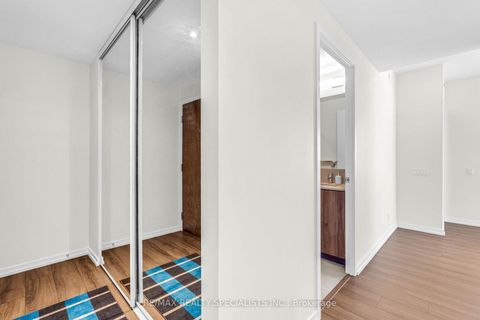 Photo 5 at 5609 - 7890 Jane Street N, Vaughan Corporate Centre, Vaughan